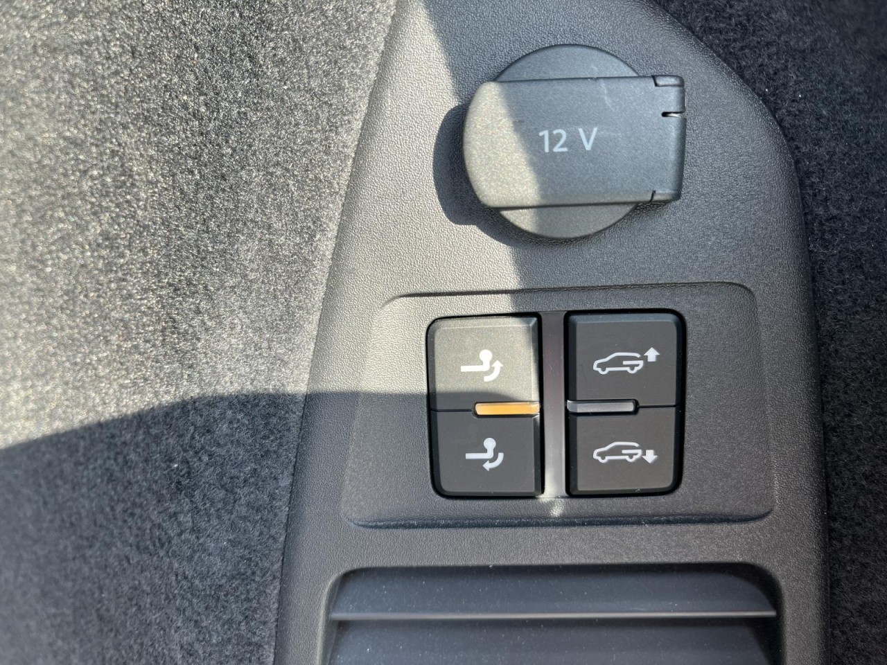 Touareg 3.0 TDI R-Line 4Motion (Navi+AHK+AreaView+IQLight)