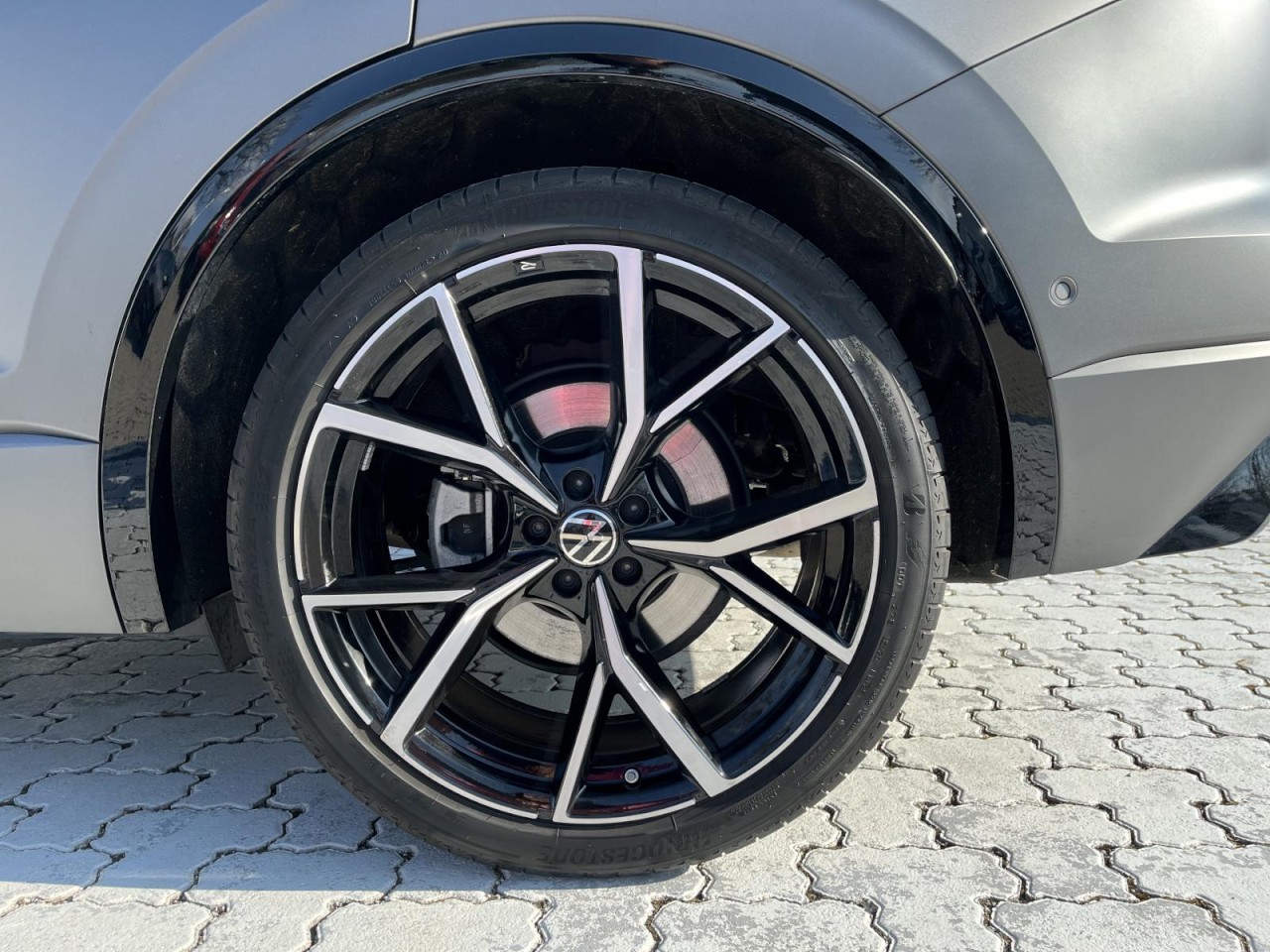 Touareg 3.0 TDI R-Line 4Motion (Navi+AHK+AreaView+IQLight)