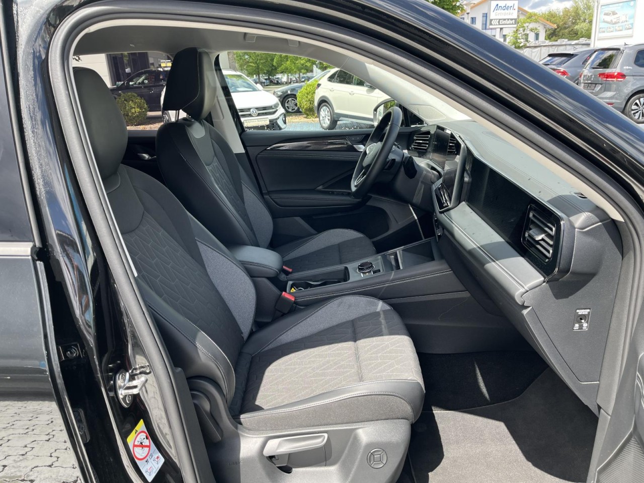 Tiguan 2.0 TDI Goal DSG (LEDPlus+NAVI+APP+AHK+ACC+RearView)