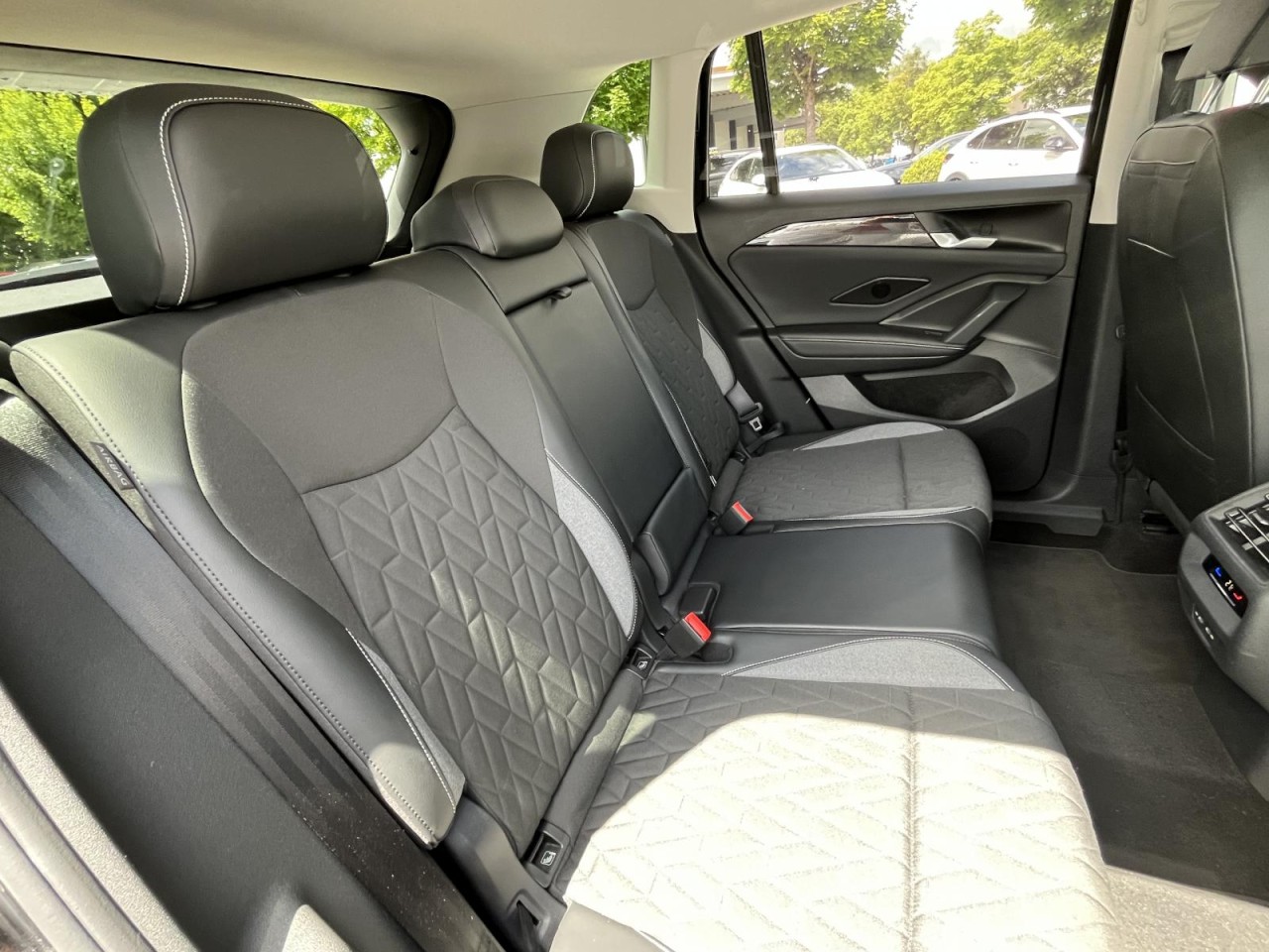 Tiguan 2.0 TDI Goal DSG (LEDPlus+NAVI+APP+AHK+ACC+RearView)