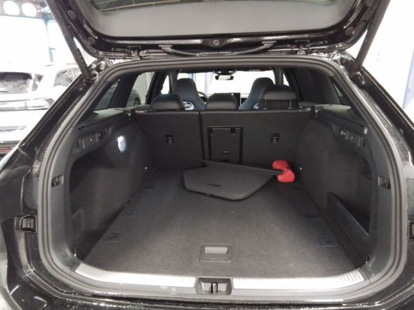 Passat Variant 2.0 TDI R-Line DSG (NAVI+IQLight+AHK+Panorama+Standh.+HeadUp)