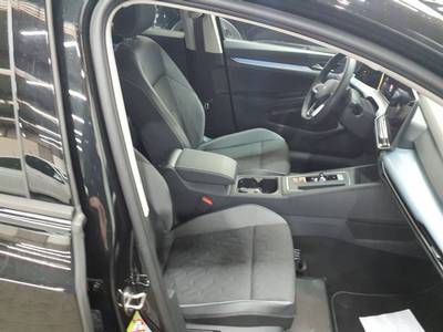 Golf VIII GOAL 1.5 eTSI DSG (MatrixLED+NAVI+APP+ACC+AHK+RearView)