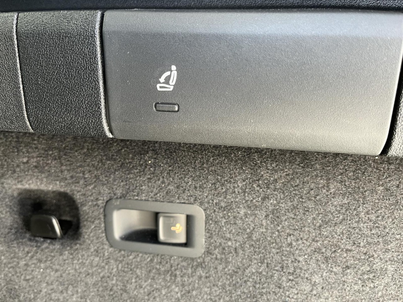 Tayron 1.5 eTSI Life DSG (NAVI+APP+IQLight+LED+ACC+RearView)