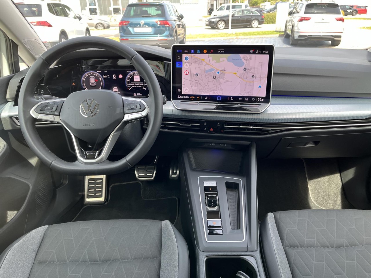 Golf VIII 1.5 eTSI Goal DSG (IQLight,APP,NAVI,RearView)