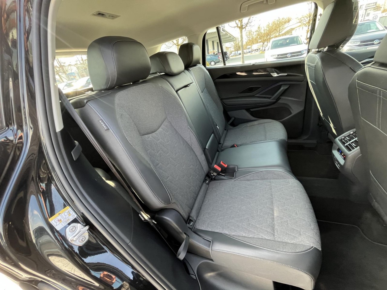 Tayron 2,0 TDI Life 4Motion DSG (IQLightMatrix+NAVI+APP+ACC+AHK+RearView)