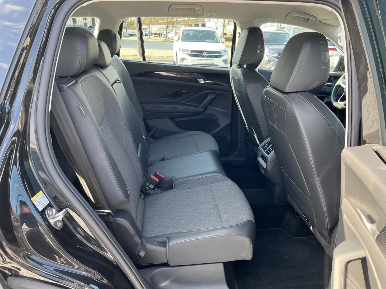 Tayron 2,0 TDI Life 4Motion DSG (IQLightMatrix+NAVI+APP+ACC+AHK+RearView)