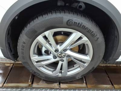 T-Roc 1.5 TSI R-Line DSG (NAVI+LED+AHK+APP+ACC)