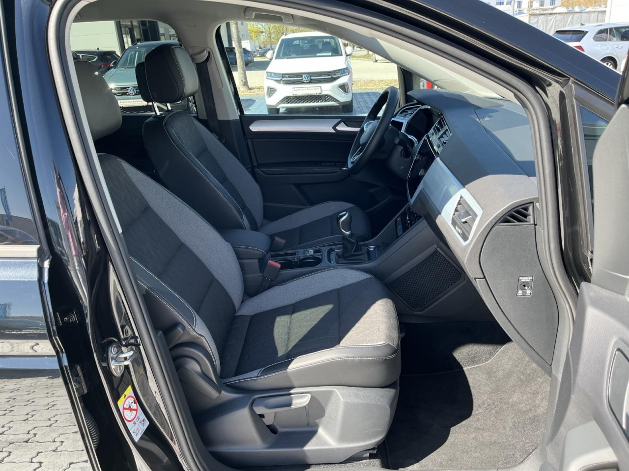 Touran 1.5 TSI Goal (7-Sitze+APP+NAVI+ACC+RearView)