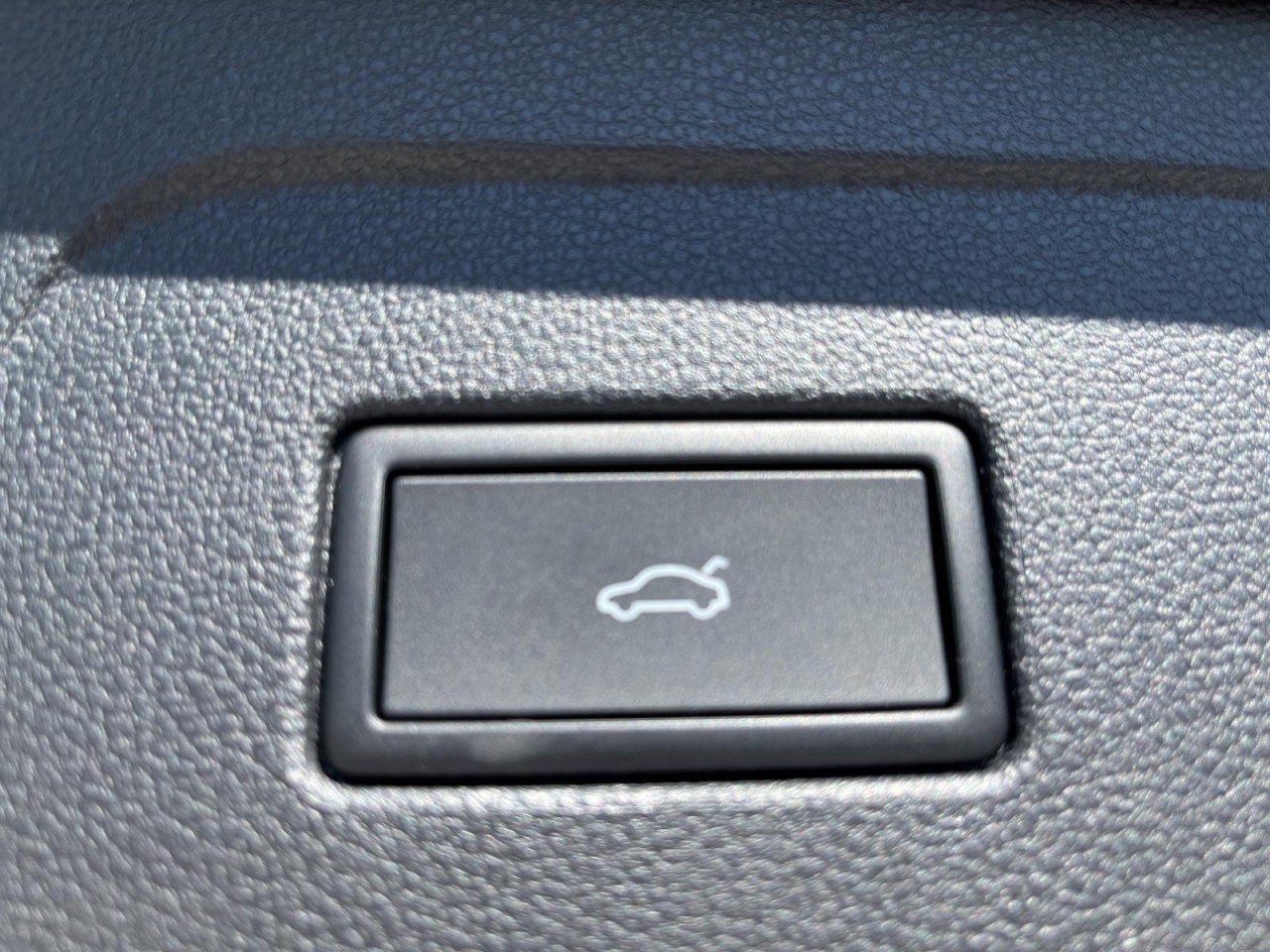 Touran 1.5 TSI Goal (7-Sitze+APP+NAVI+ACC+RearView)