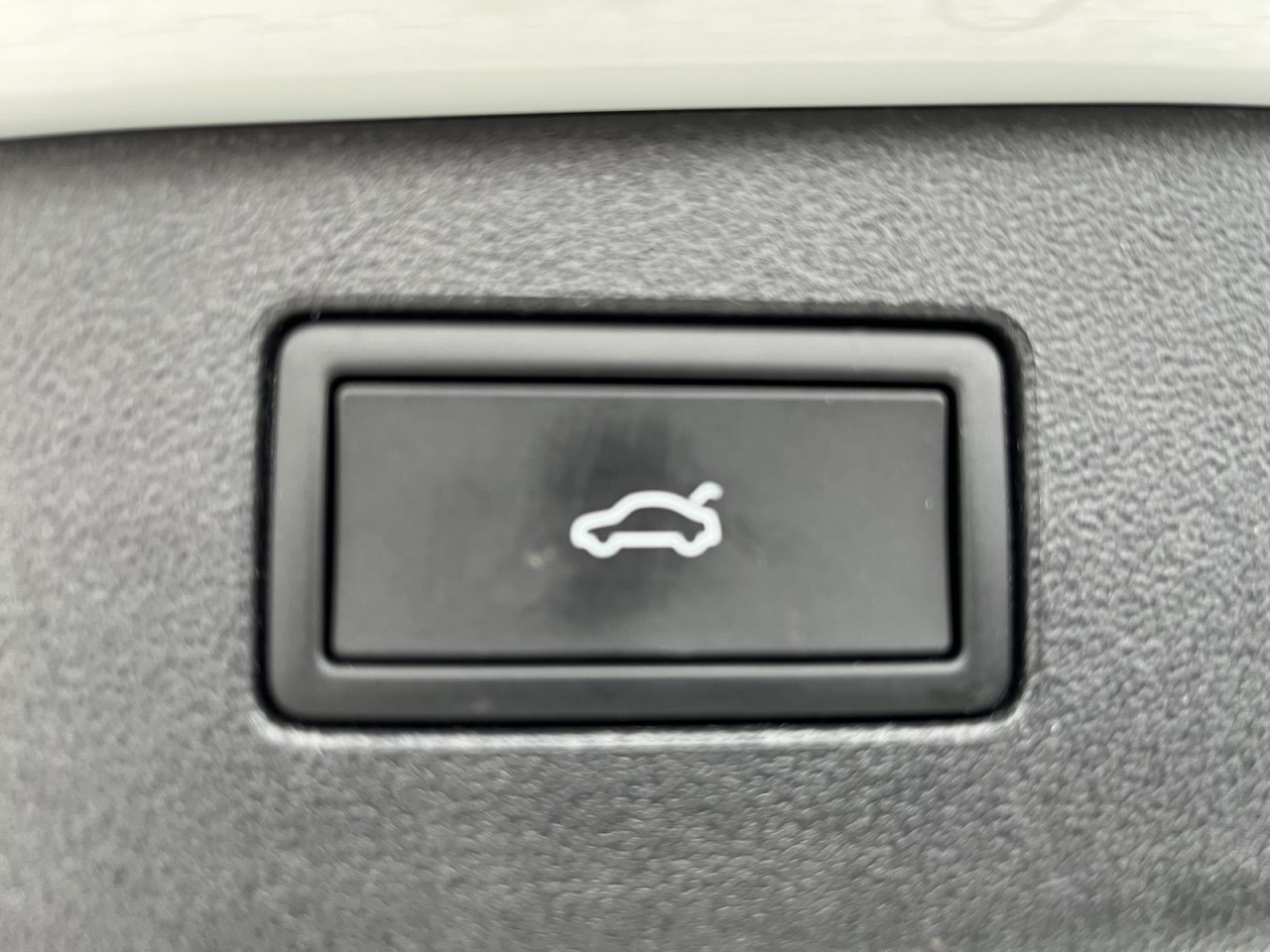 Tiguan 1.5 eTSI Goal DSG (IQLight+NAVI+AHK+Area-RearView+ACC)