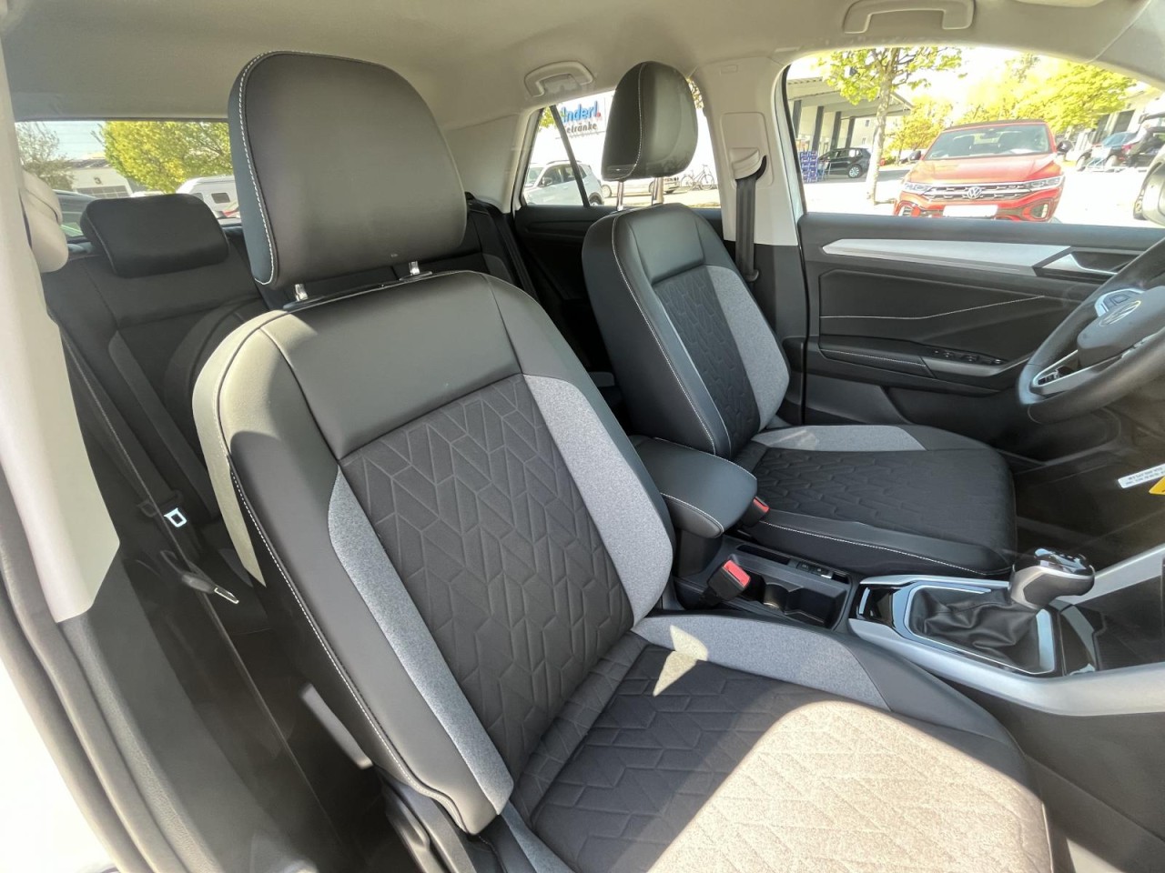 T-Roc 2.0 TDI GOAL DSG (LEDPlus+AHK+R-Kamera+Navi+ACC+APP)