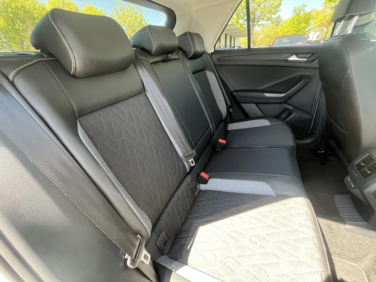 T-Roc 2.0 TDI GOAL DSG (LEDPlus+AHK+R-Kamera+Navi+ACC+APP)