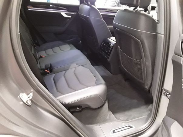 Touareg 3.0 TDI R-Line 4Motion (Navi+AHK+AreaView+IQLight)