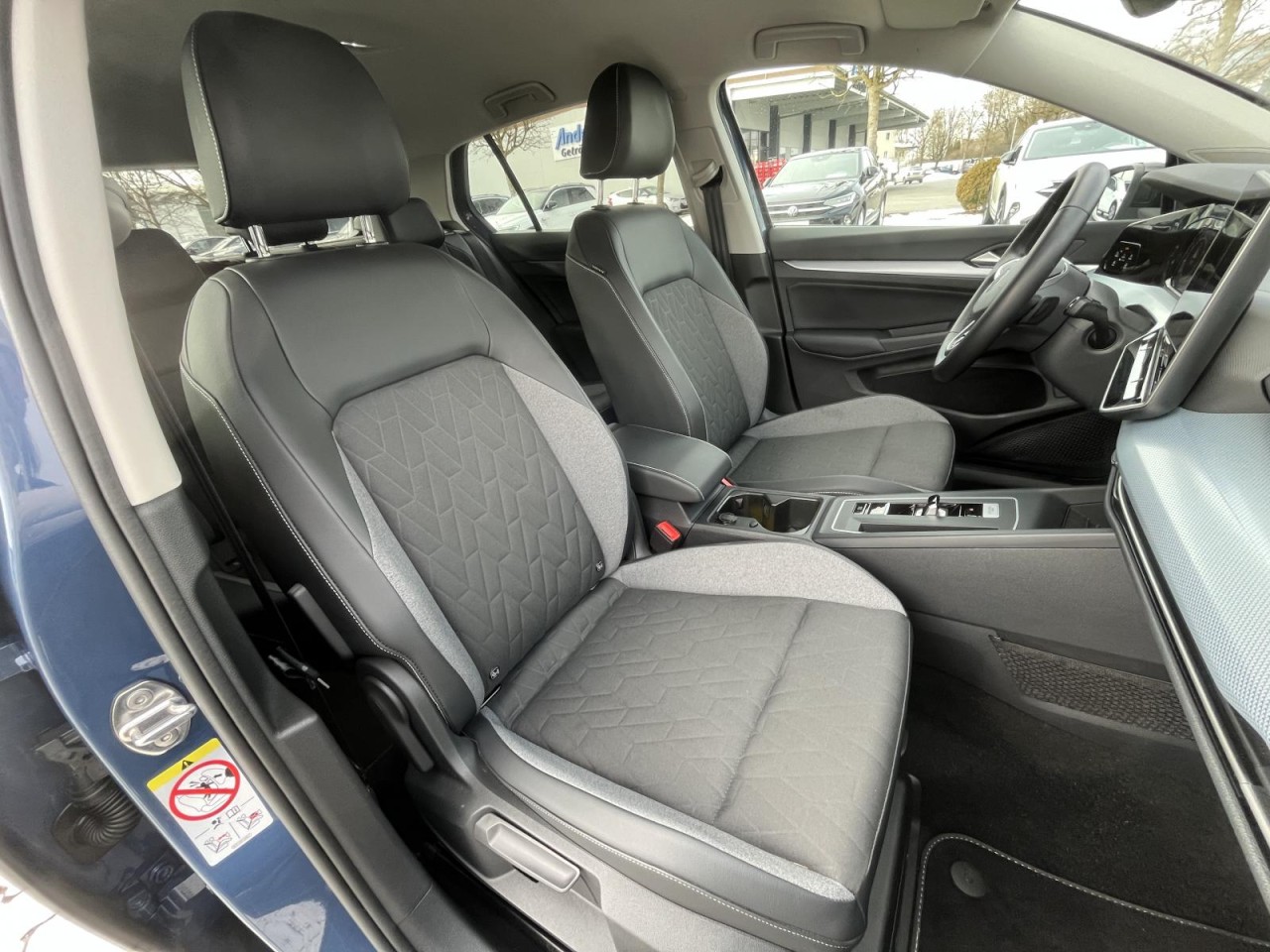 Golf VIII 1.5 eTSI Goal DSG (NAVI+LED+APP+ACC+RearView)