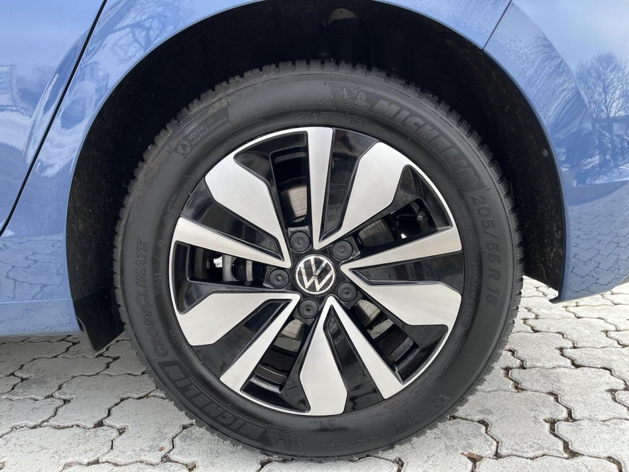 Golf VIII 1.5 eTSI Goal DSG (NAVI+LED+APP+ACC+RearView)