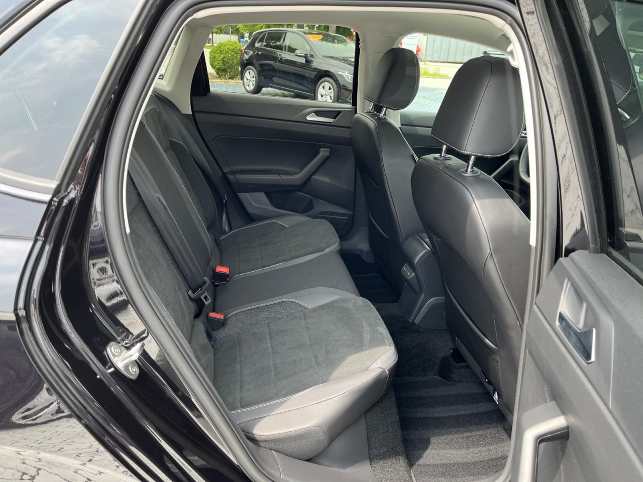 Polo 1.0 TSI Style DSG (Navi,AHK,Panorama)