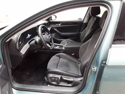 Passat Variant 1.5 eTSI Business DSG (NAVI+LED+AHK+AreaView+ACC)