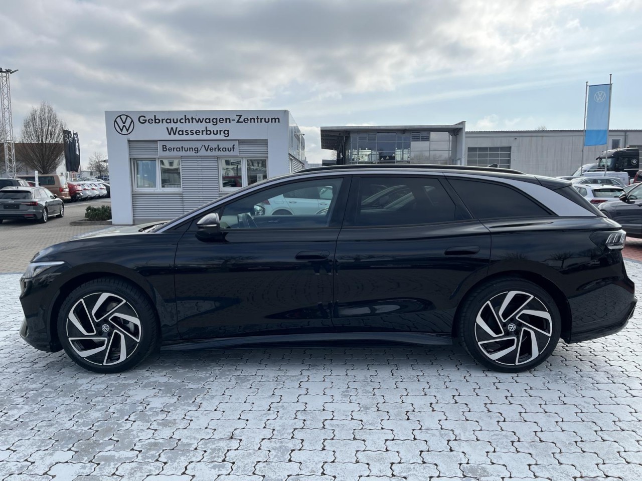 ID.7 Tourer Pro electric (IQLight+NAVI+AHK+AreaView+HeadUp+ACC)