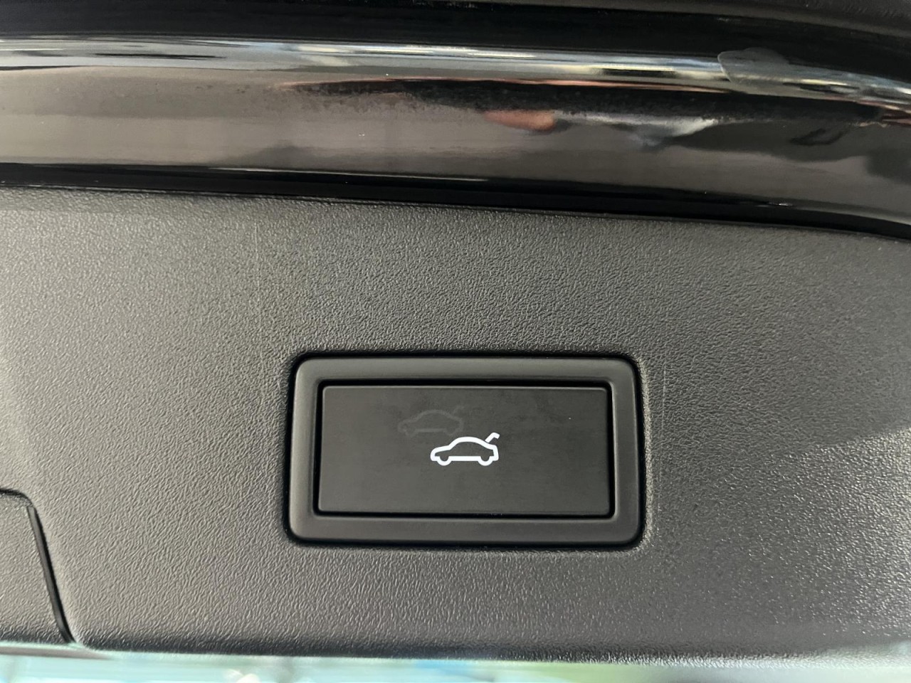 ID.5 GTX 4Motion (IQLight+NAVI+APP+HeadUp+RearView+Harm. Kardon)