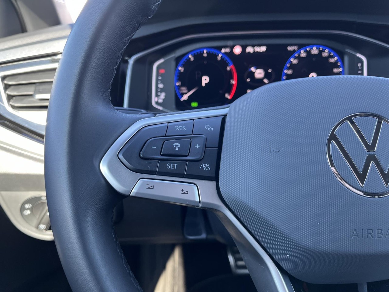 Taigo 1.5 TSI R-Line DSG (MatrixLED+NAVI+AHK+R-Kamera+ACC)