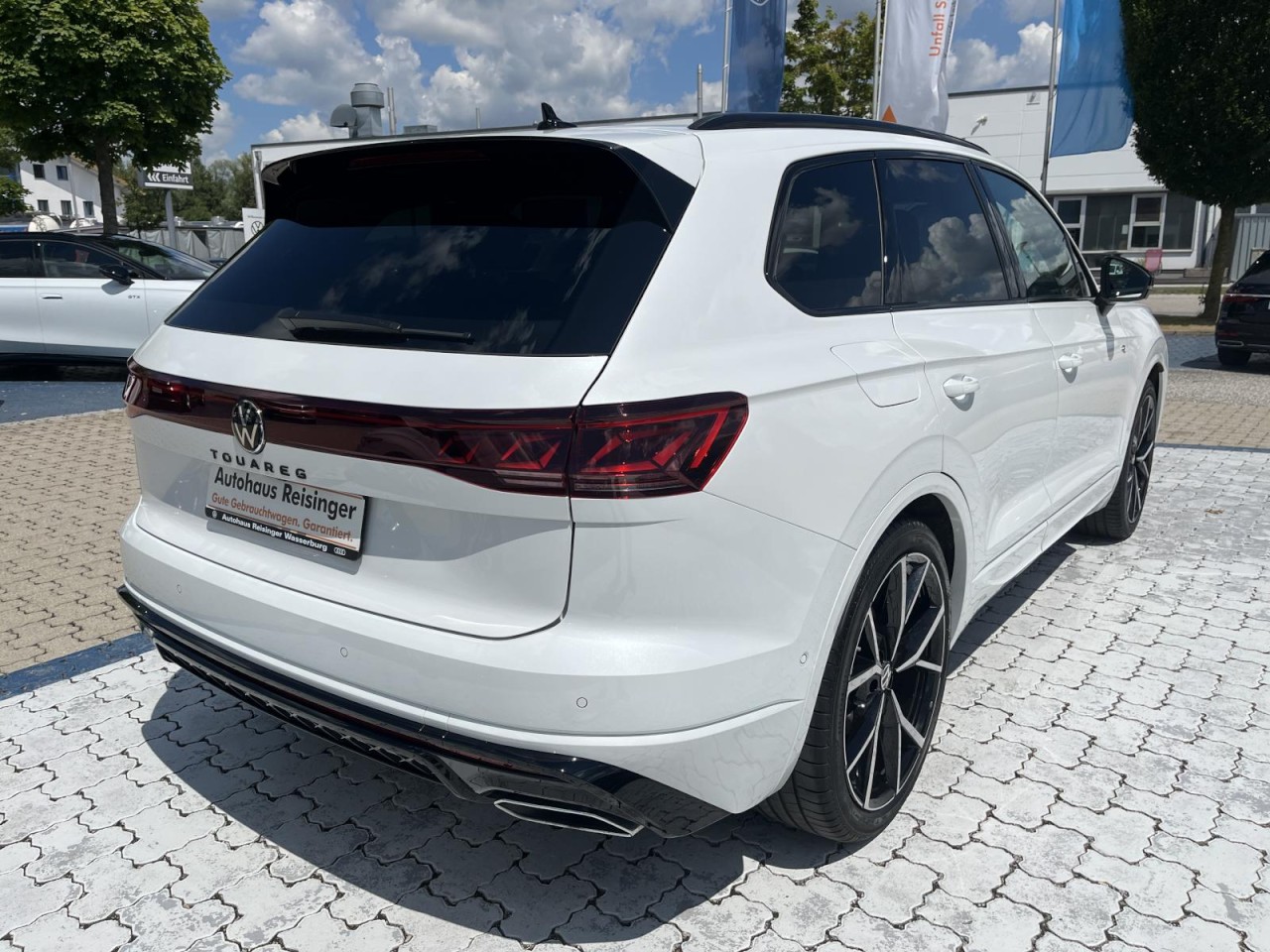 Touareg 3.0 TDI R-Line 4Motion (Panorama+AHK+R-Kamera+HeadUP)