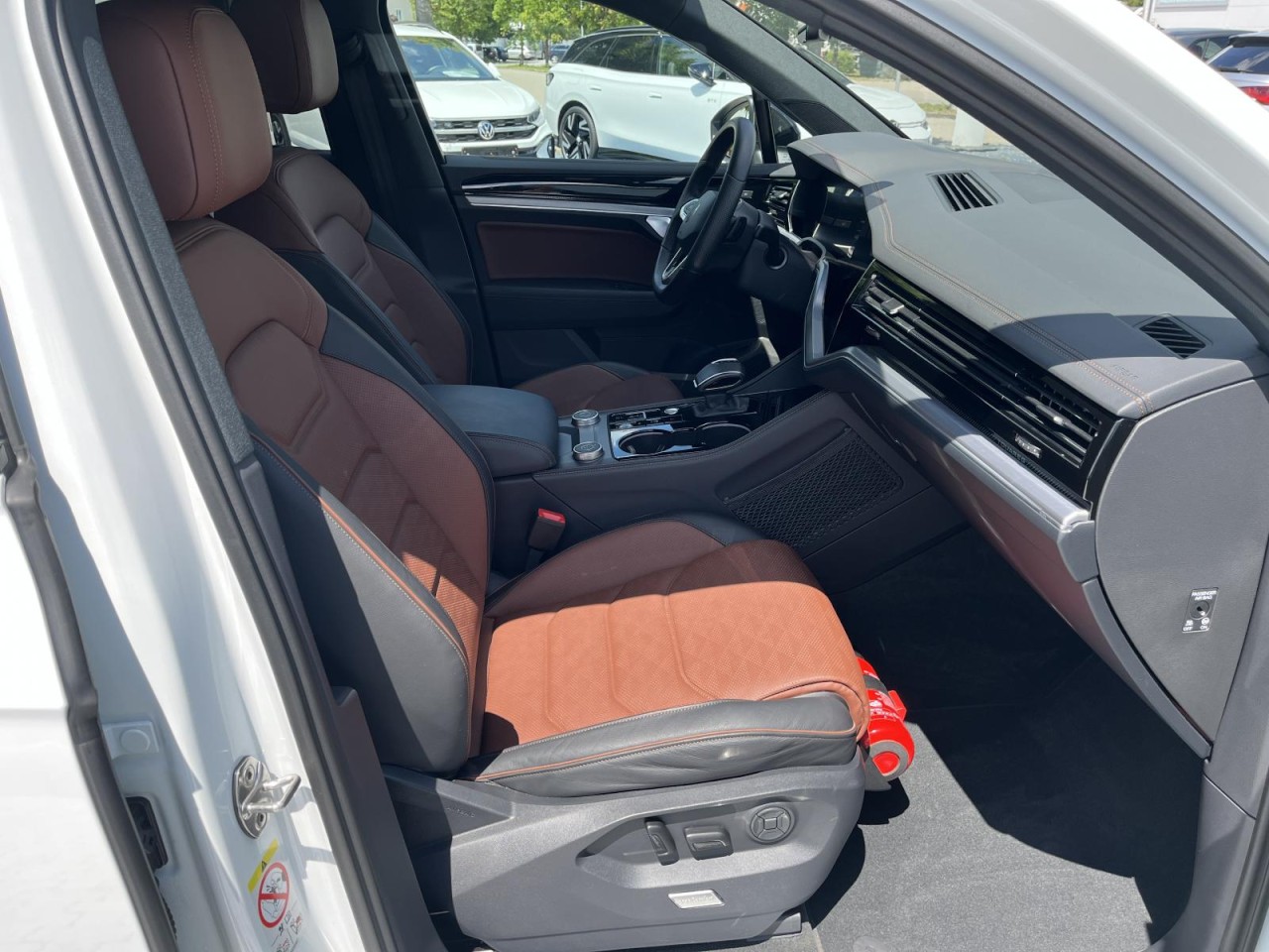Touareg 3.0 TDI R-Line 4Motion (Panorama+AHK+R-Kamera+HeadUP)